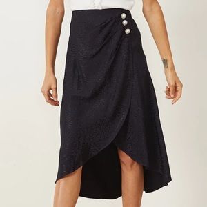 NWOT LPA Eleanor skirt in navy XS